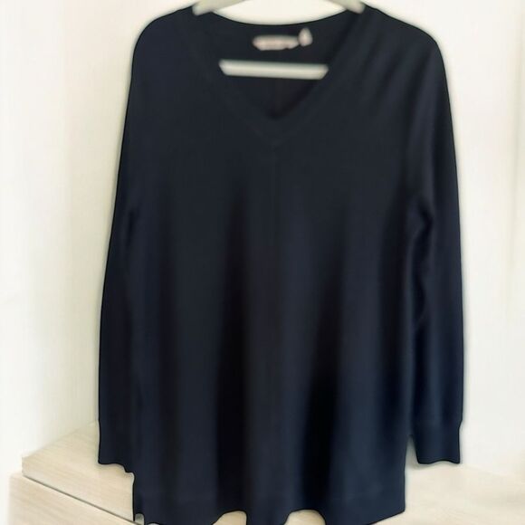 Soft Surroundings Black V Neck Long Sleeve‎ Sweatshirt LARGE - Picture 3 of 10